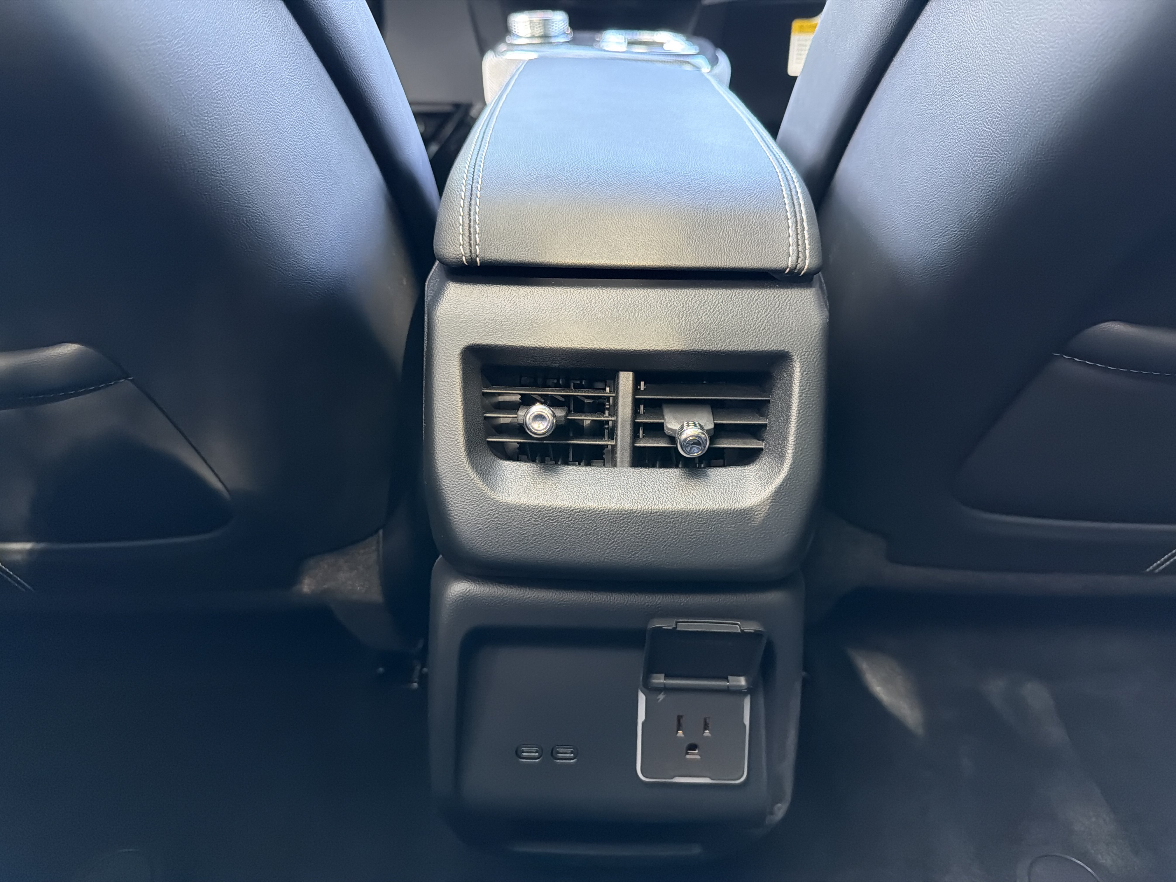Used 2026 Cadillac Optiq Sport 1 AWD/4WD image 34