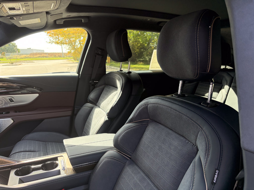 New 2026 Lincoln Nautilus Black Label AWD/4WD image 11