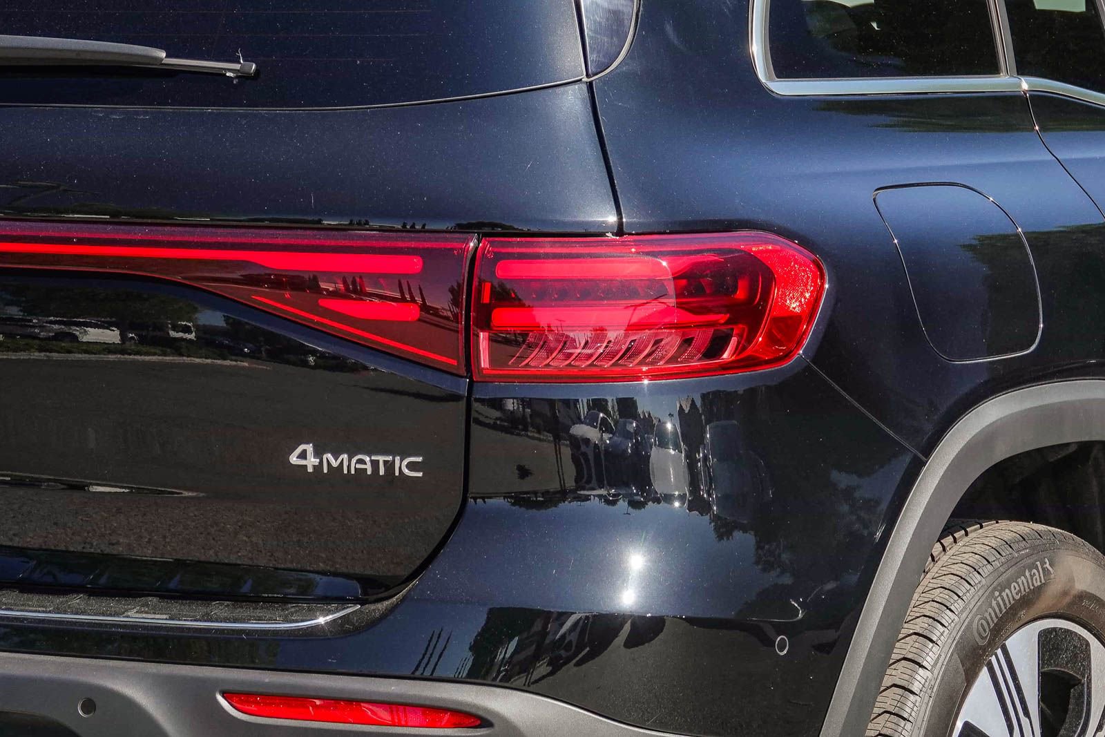 Used 2024 Mercedes-Benz EQB 350 4MATIC SUV image 8