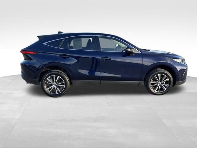 Used 2023 Toyota Venza LE image 6