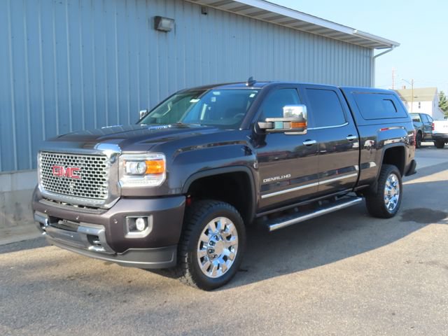 Used 2016 GMC Sierra 2500 Denali w/ Duramax Plus Package AWD/4WD image 7