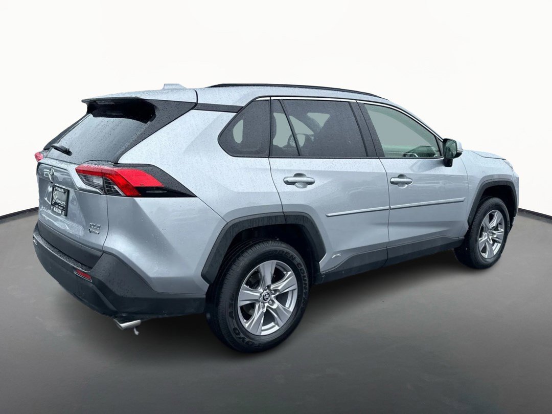 Used 2025 Toyota RAV4 XLE w/ Weather Package image 3