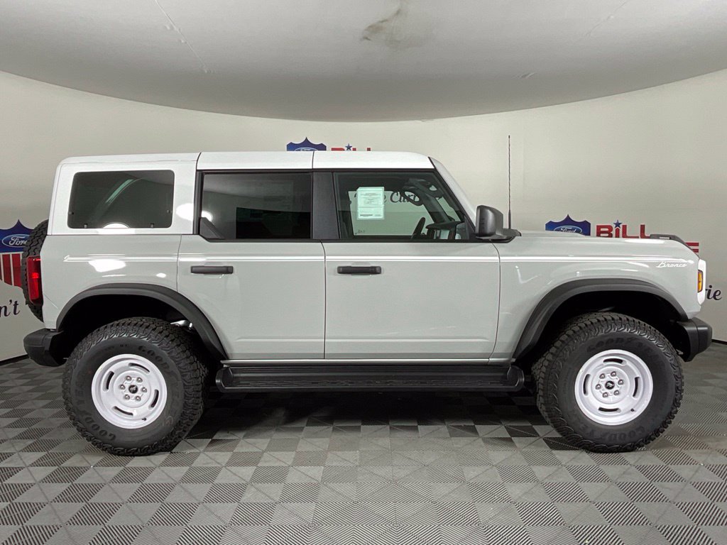 New 2026 Ford Bronco Heritage Edition AWD/4WD image 2