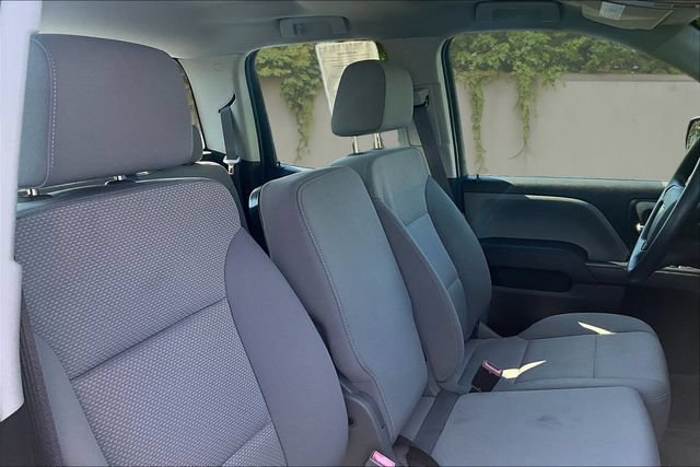 Used 2017 Chevrolet Silverado 1500 W/T AWD/4WD image 27