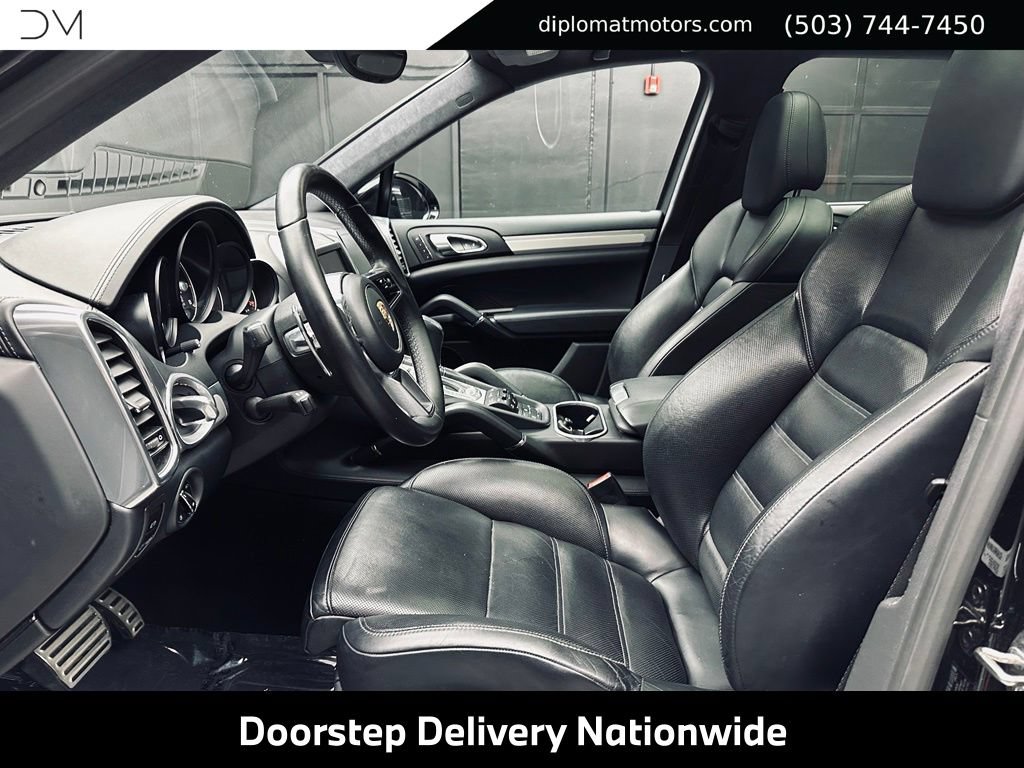 Used 2015 Porsche Cayenne Turbo AWD/4WD image 18