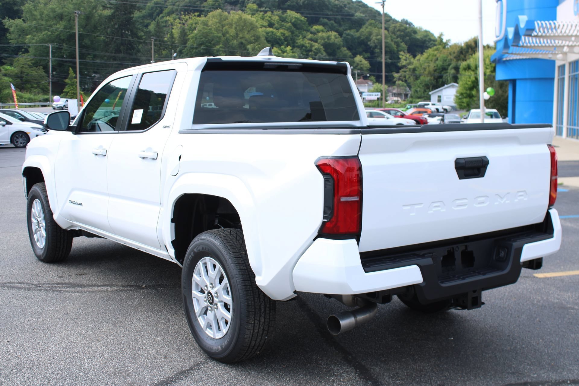 New 2026 Toyota Tacoma SR5 RWD image 9
