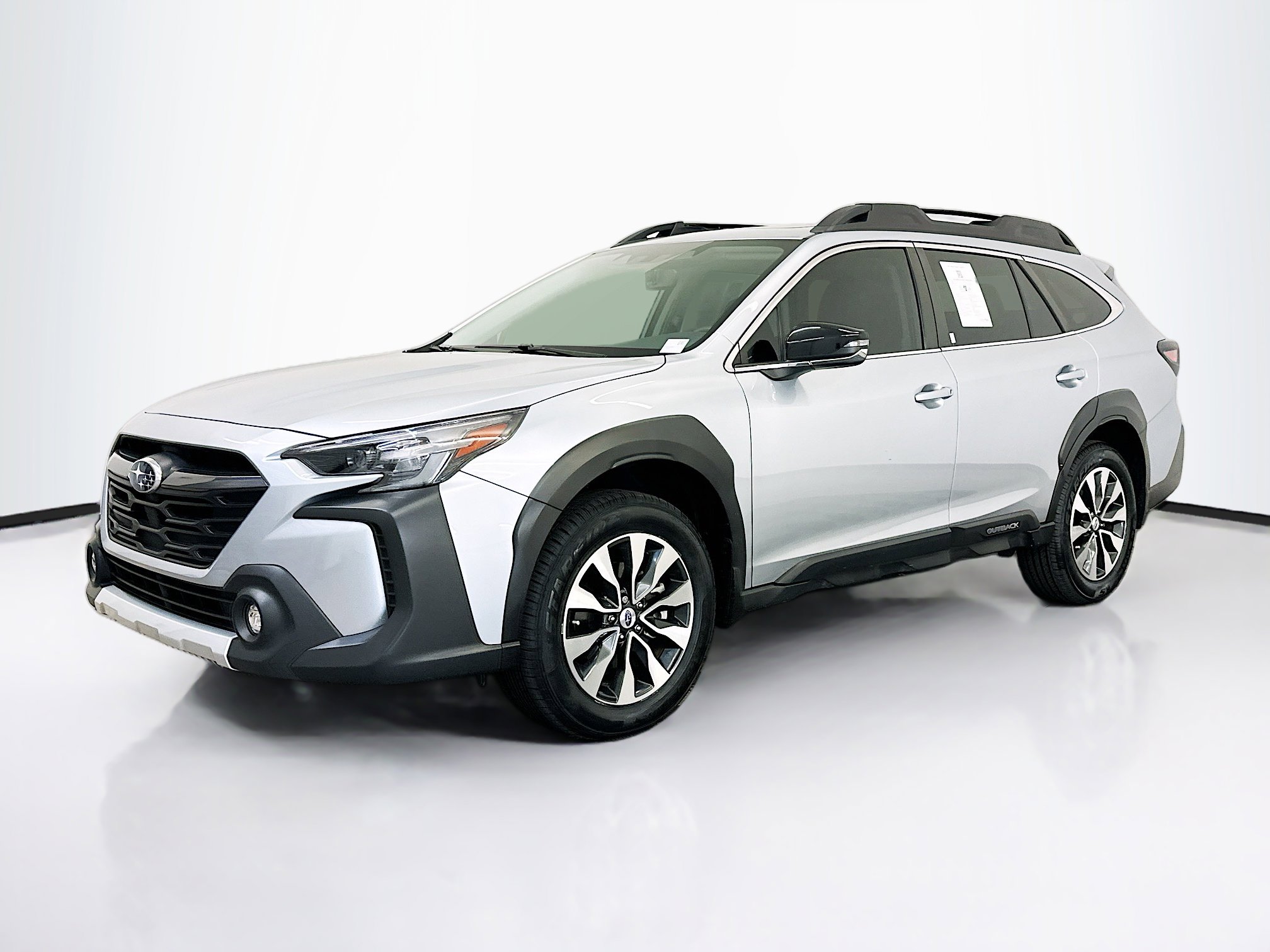 Used 2023 Subaru Outback Limited XT AWD/4WD image 3