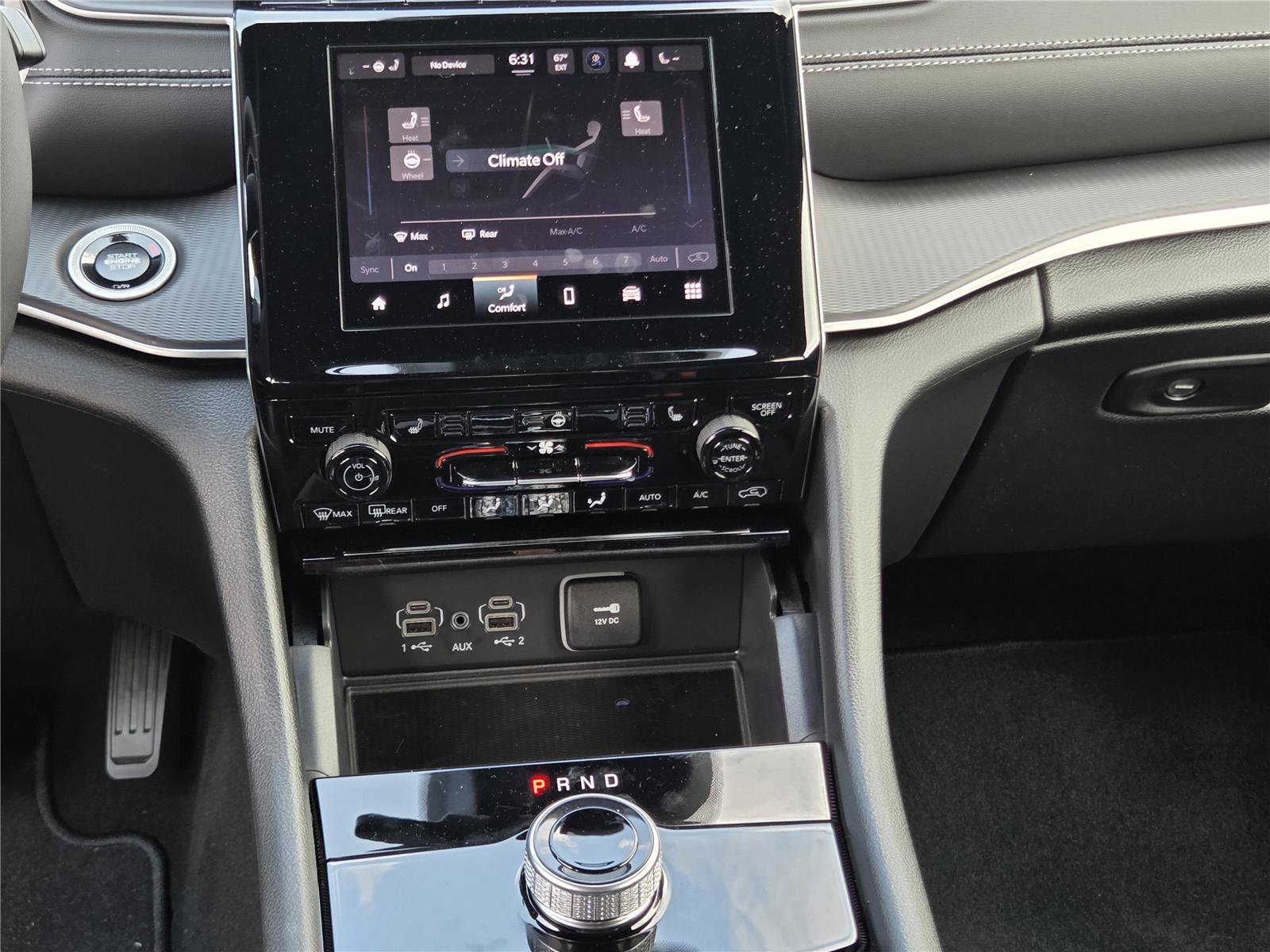 New 2025 Jeep Grand Cherokee Altitude image 11