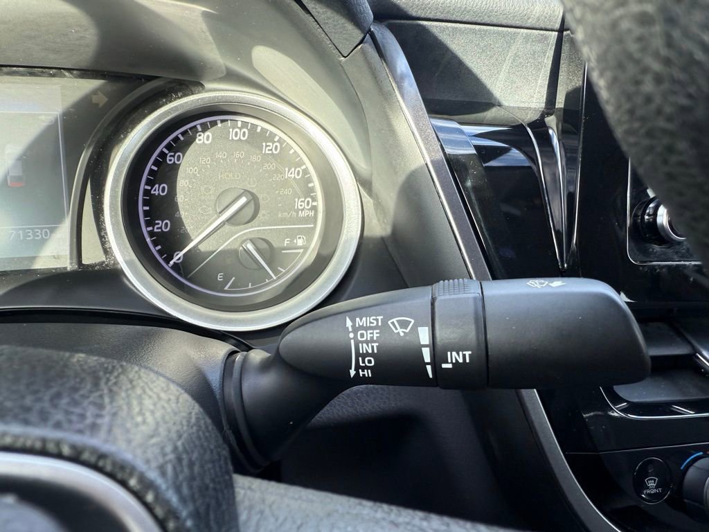 Used 2022 Toyota Camry LE image 27