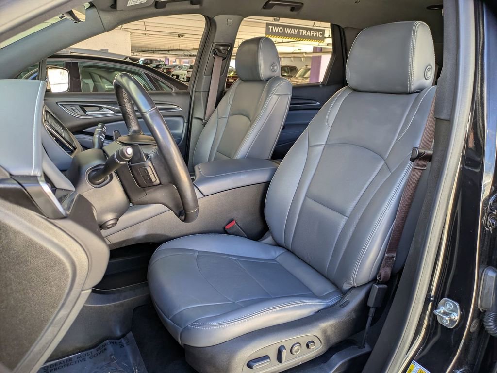 Used 2024 Buick Enclave Premium AWD/4WD image 23