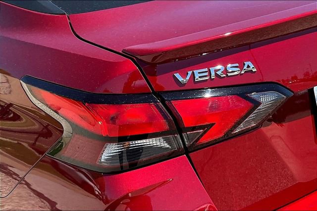 Certified 2025 Nissan Versa SR w/ Trunk Package image 28