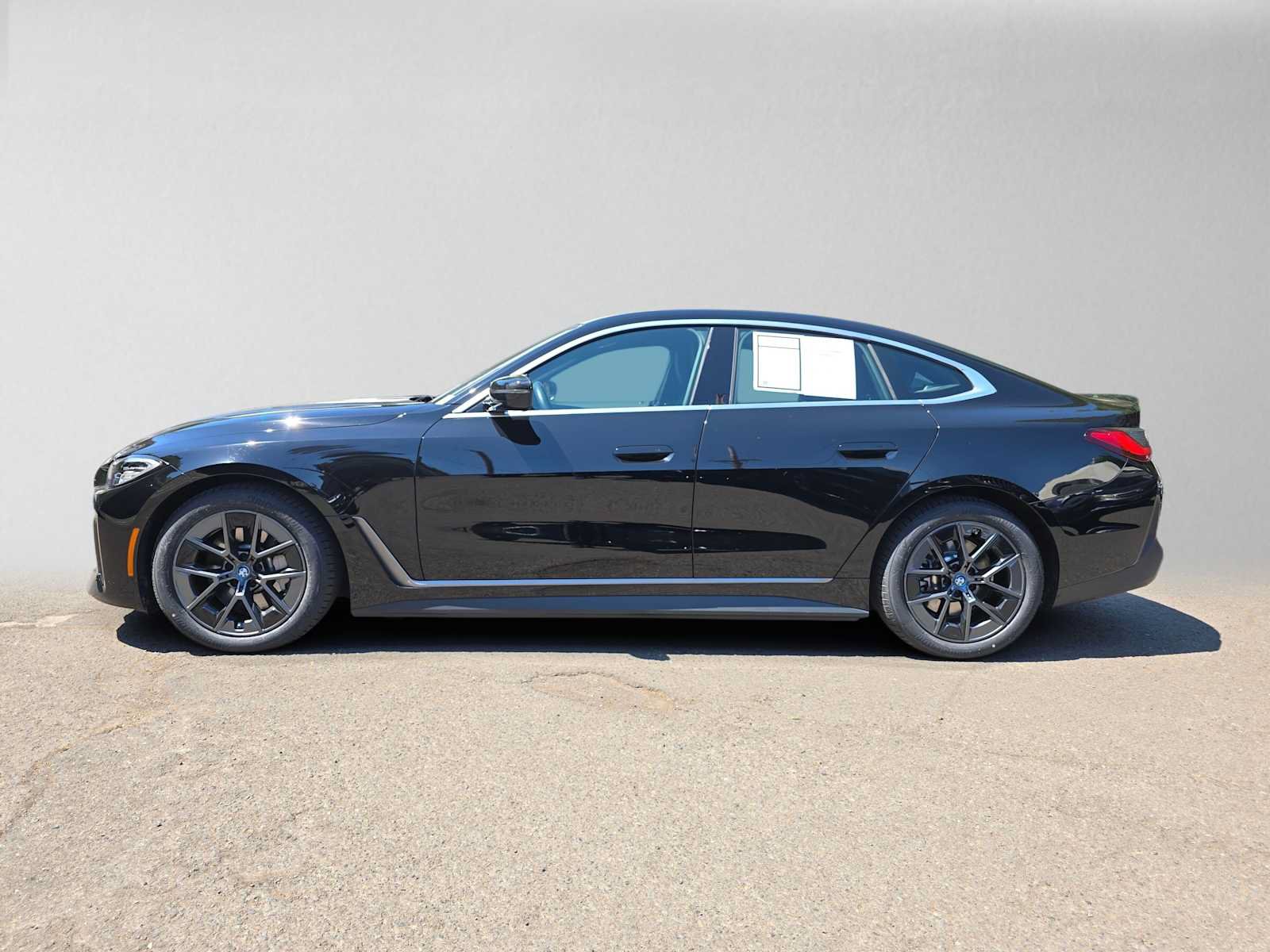 Used 2023 BMW i4 eDrive35 w/ Premium Package RWD image 6