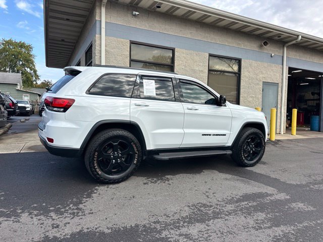 Used 2020 Jeep Grand Cherokee Laredo AWD/4WD image 20
