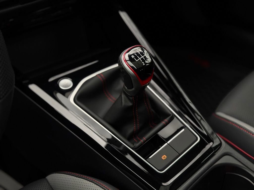 Used 2024 Volkswagen GTI SE image 17