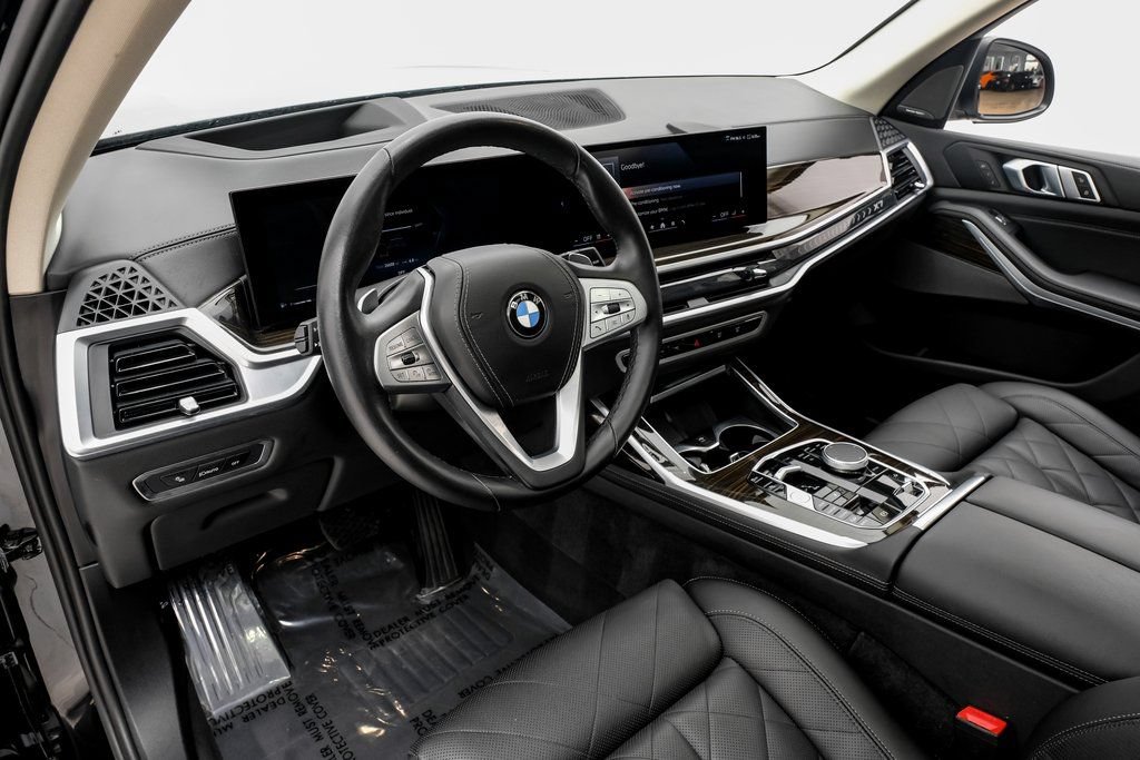 Used 2024 BMW X7 xDrive40i AWD/4WD image 5