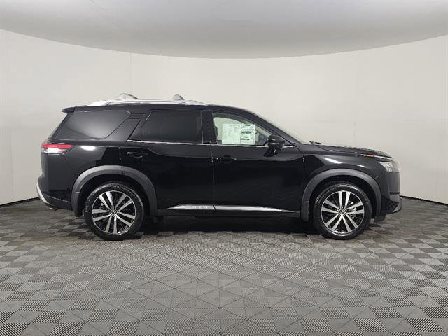 New 2025 Nissan Pathfinder Platinum AWD/4WD image 2