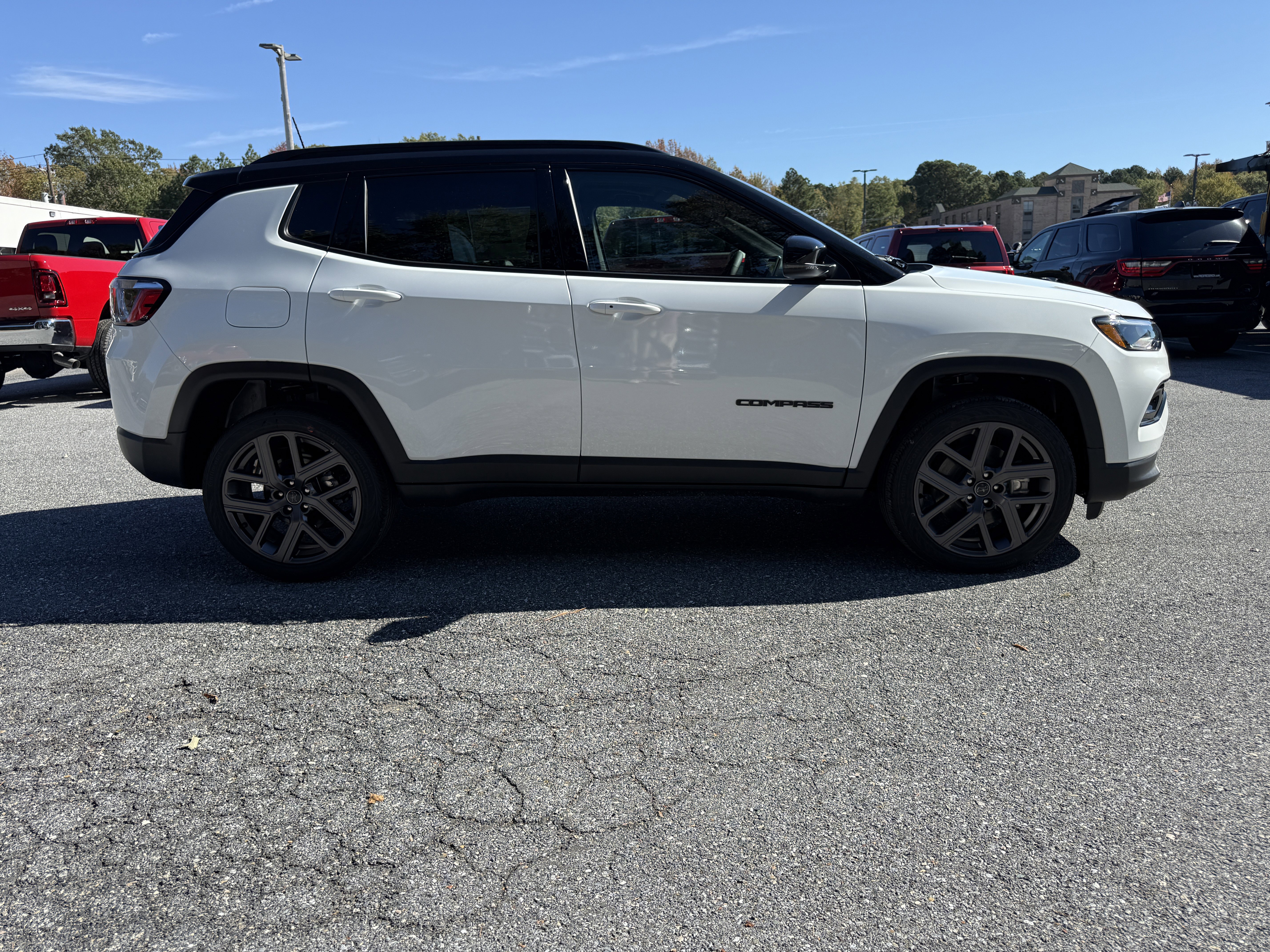 New 2026 Jeep Compass Limited image 9