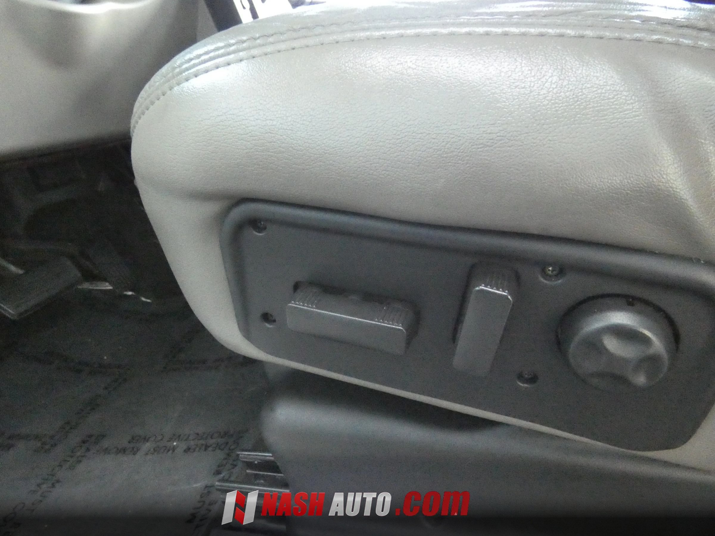 Used 2005 HUMMER H2 w/ Preferred Equipment Group AWD/4WD image 43