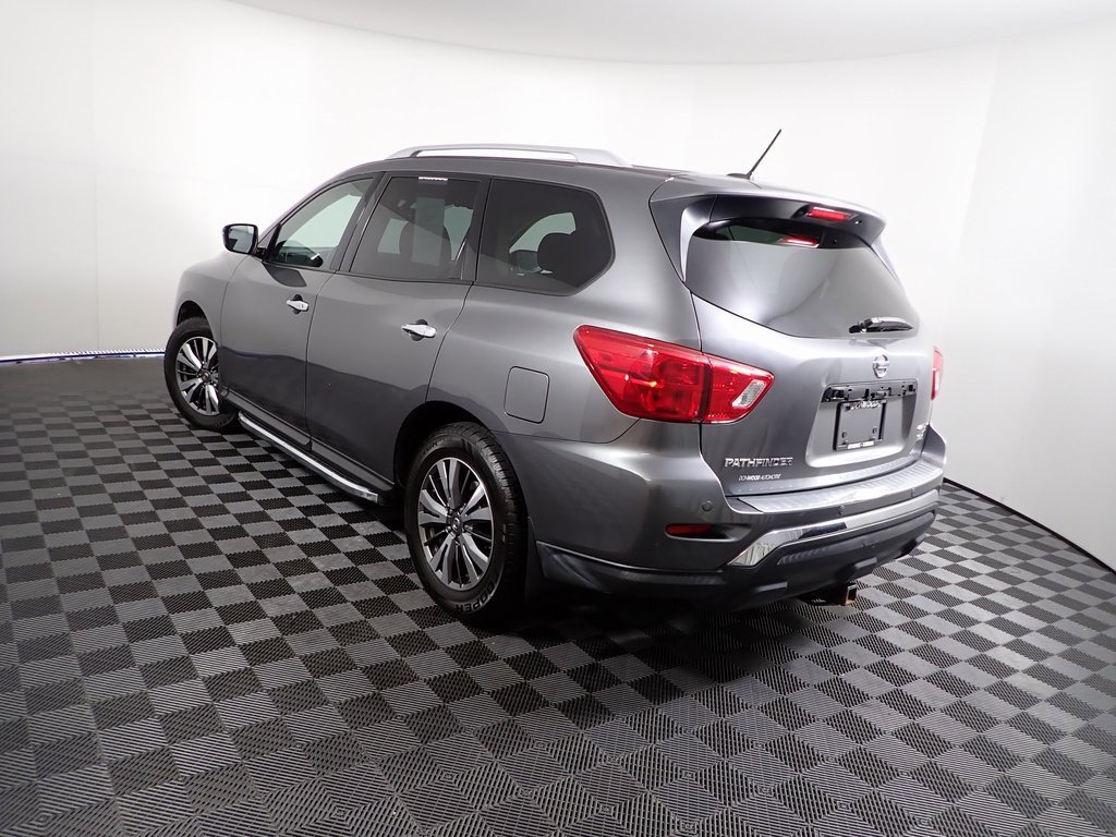 Used 2018 Nissan Pathfinder SV w/ SV All Weather Package image 10
