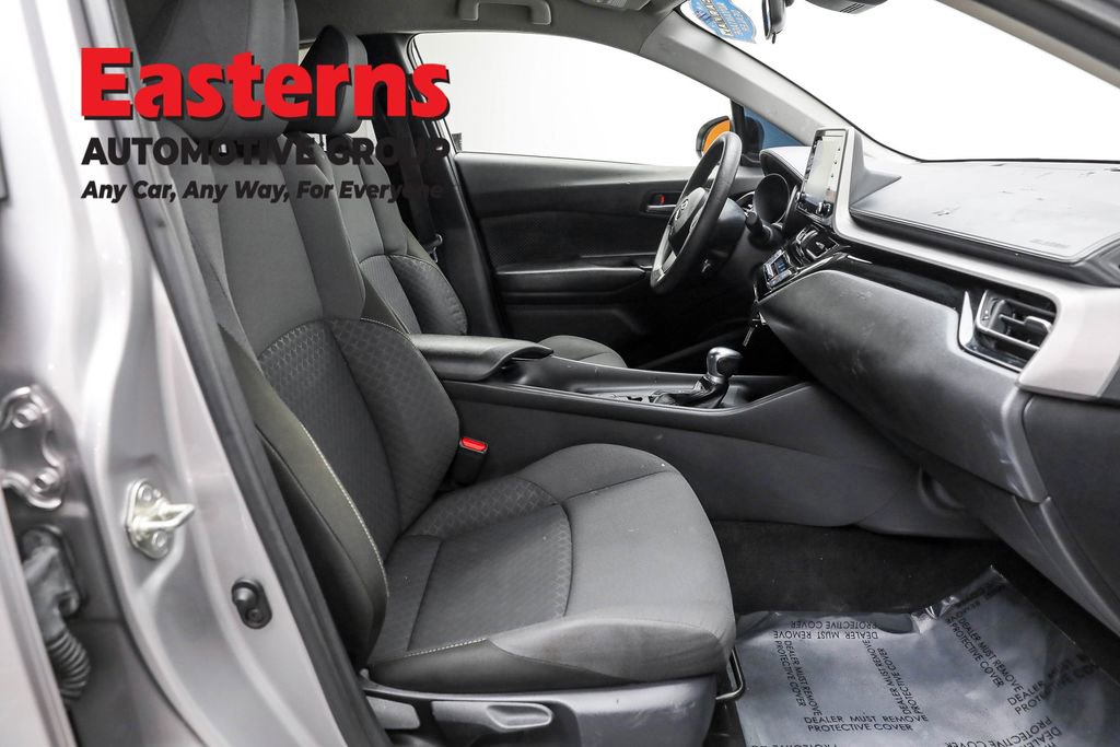 Used 2020 Toyota C-HR LE image 22