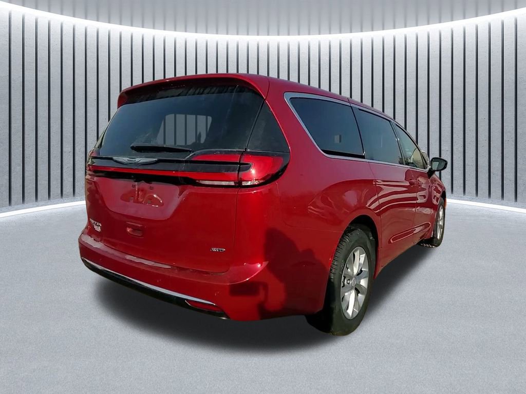 New 2026 Chrysler Pacifica Select image 11