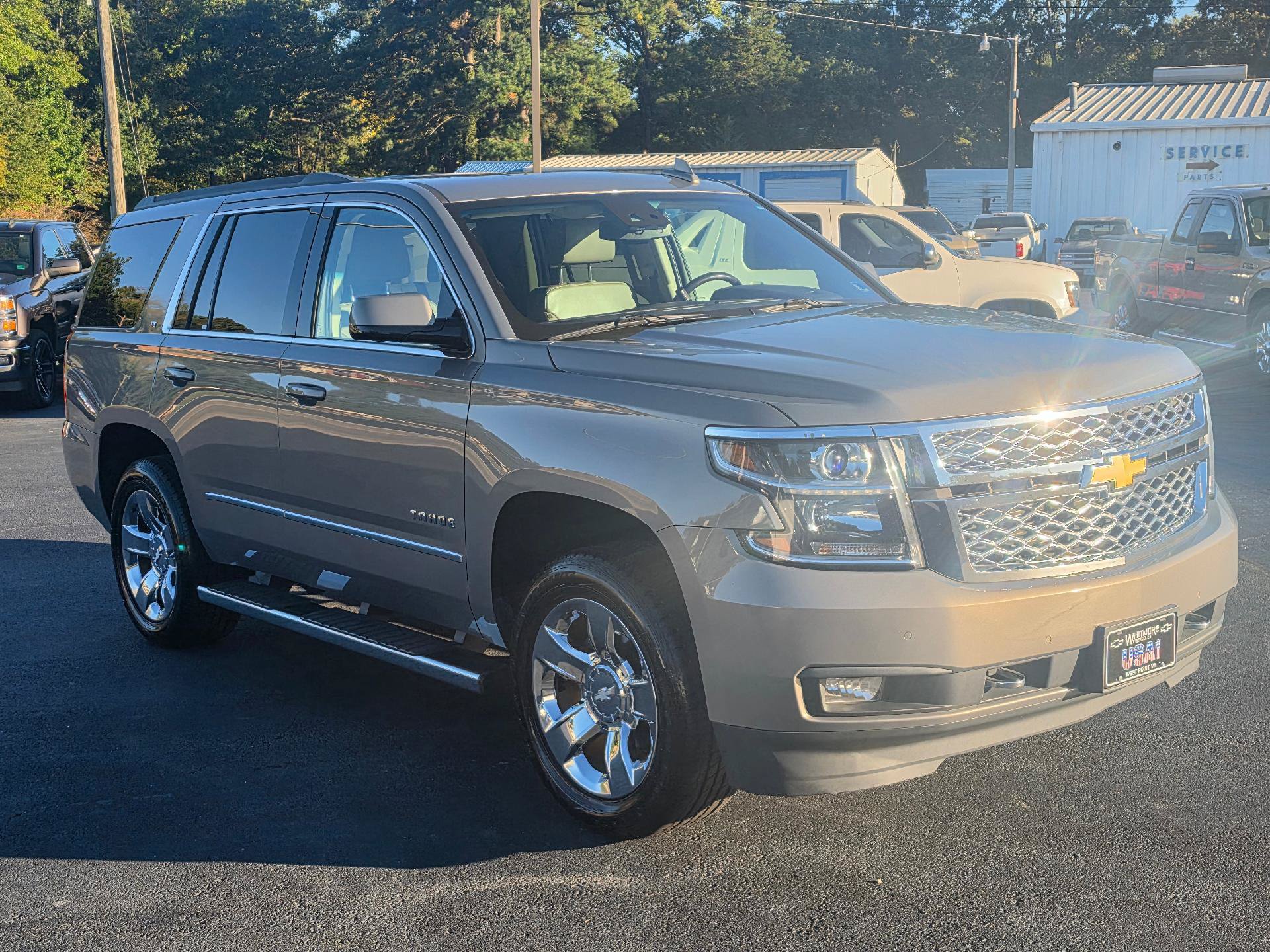 Used 2017 Chevrolet Tahoe LT w/ LT Signature Package AWD/4WD image 5