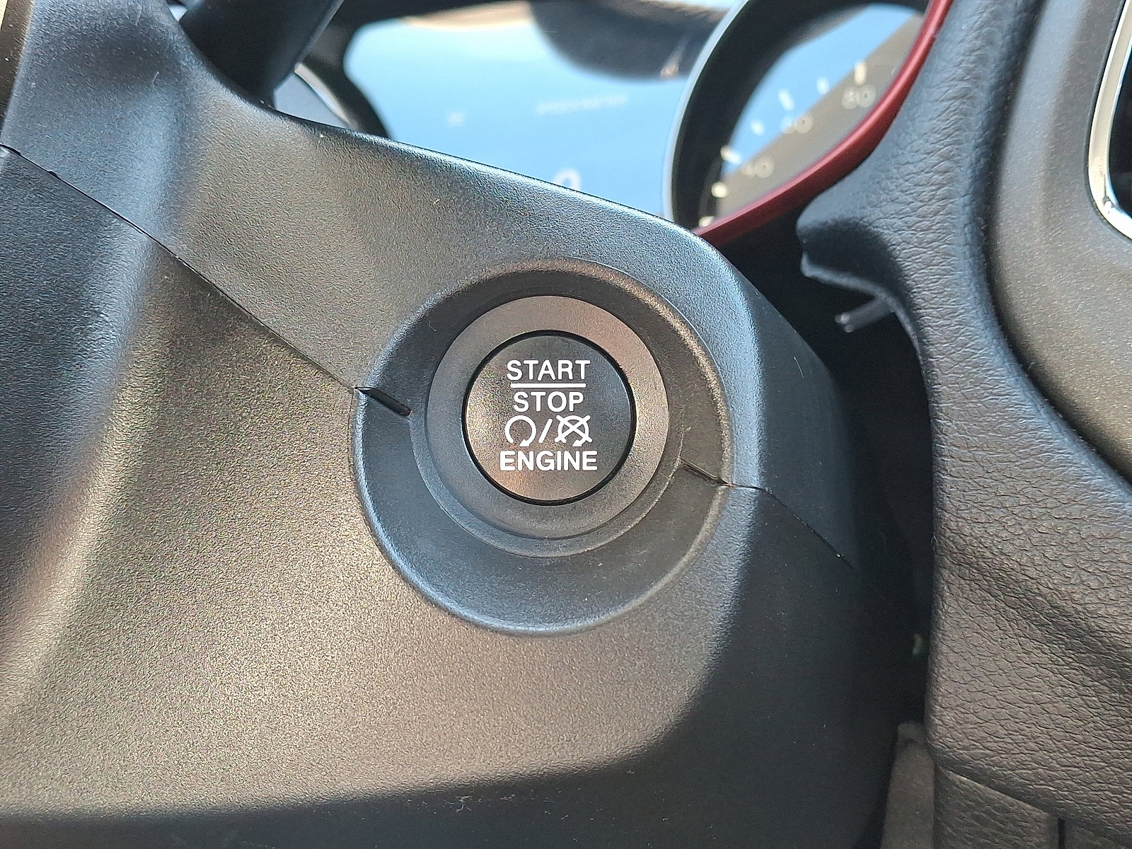 Used 2020 Jeep Compass Trailhawk AWD/4WD image 25