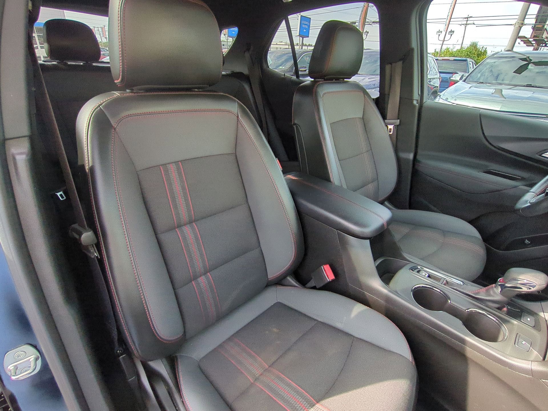 Used 2022 Chevrolet Equinox RS AWD/4WD image 28