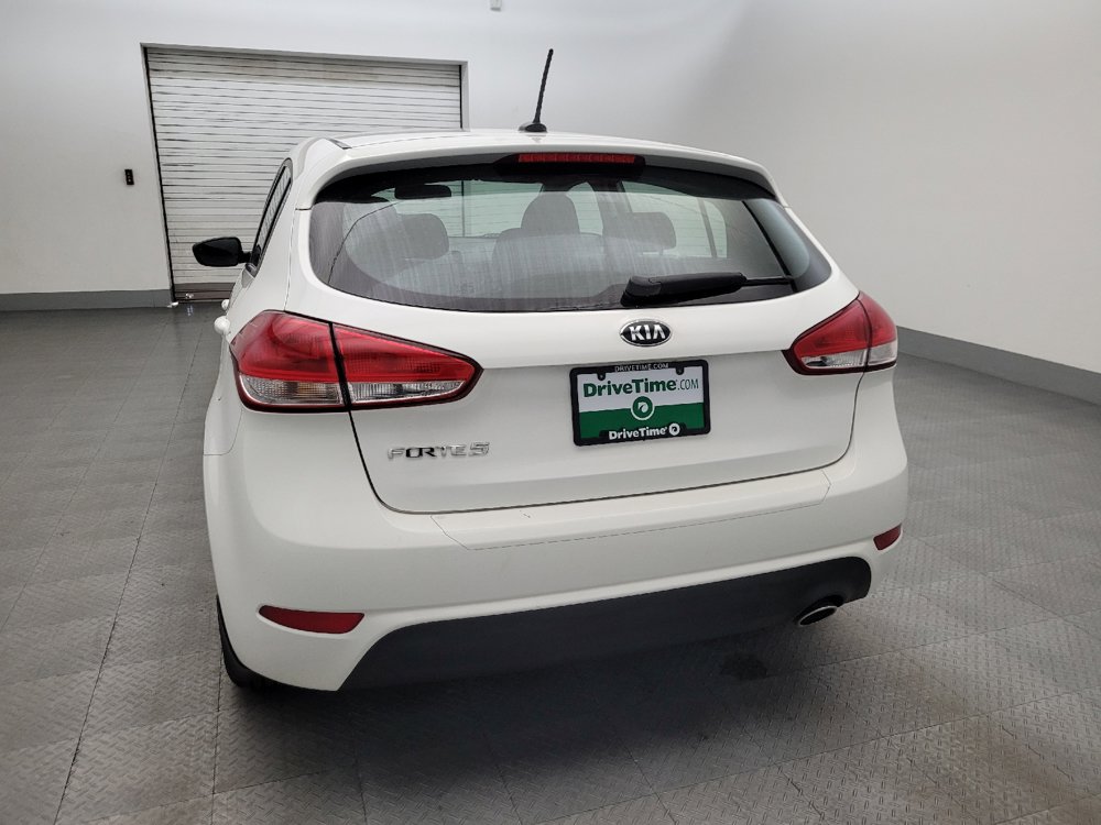Used 2017 Kia Forte LX FWD image 6