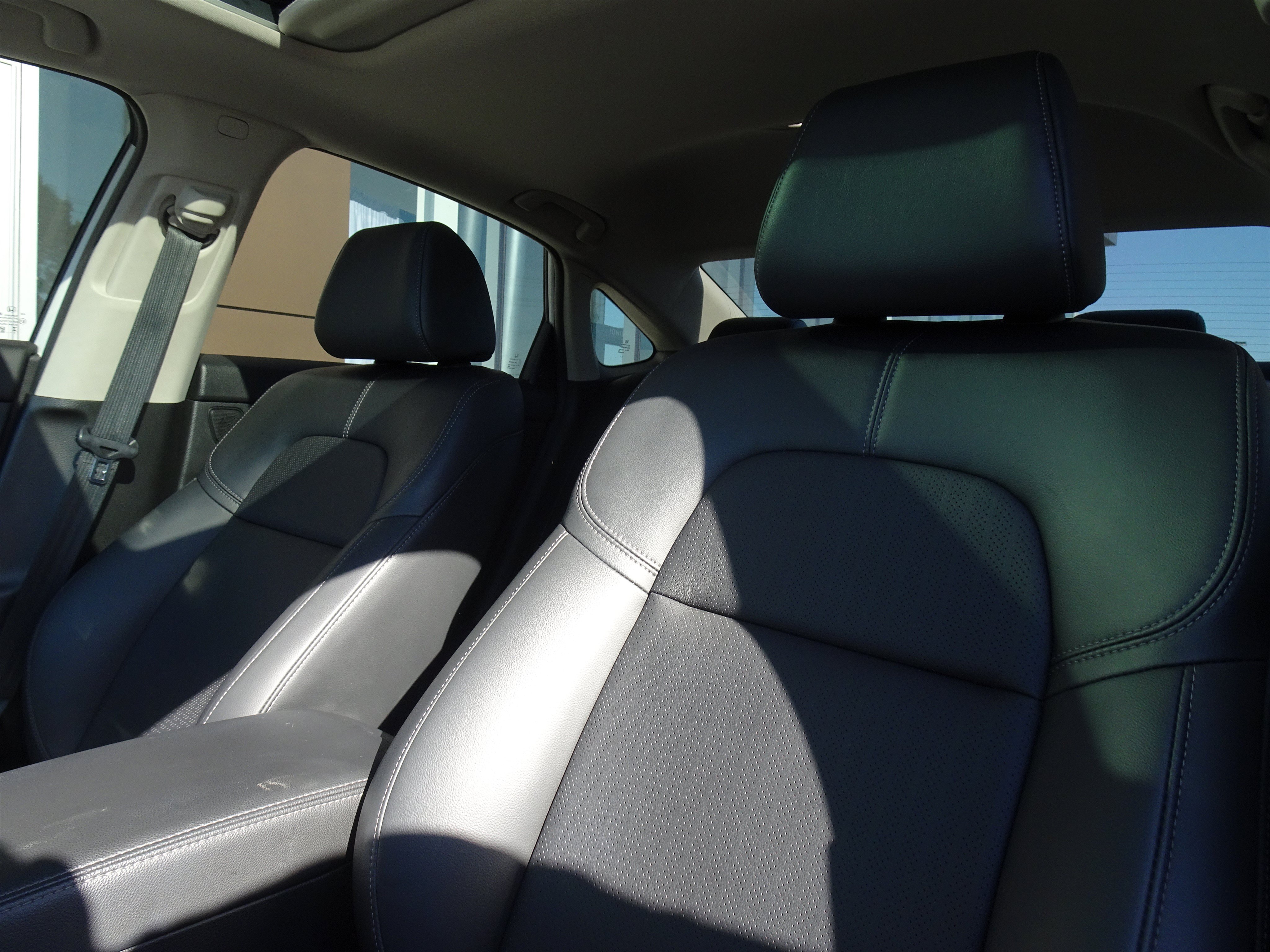 Used 2023 Honda Civic Touring image 10