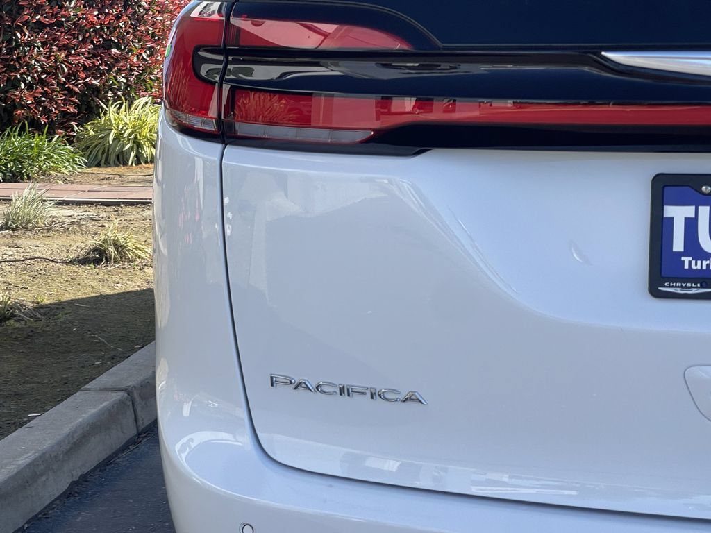 New 2026 Chrysler Pacifica Select FWD image 9