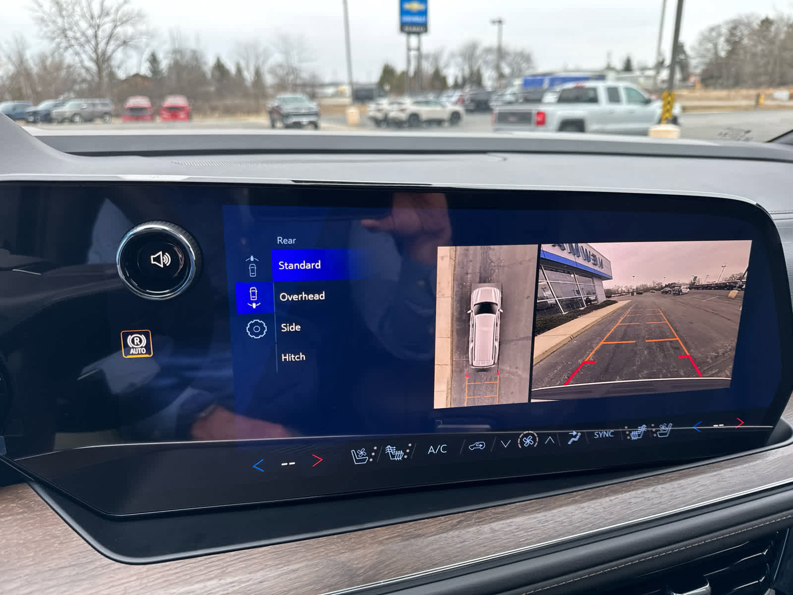 New 2026 Chevrolet Suburban High Country image 30