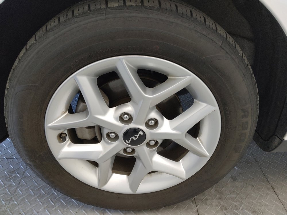 Used 2023 Kia Soul LX w/ LX Technology Package image 31