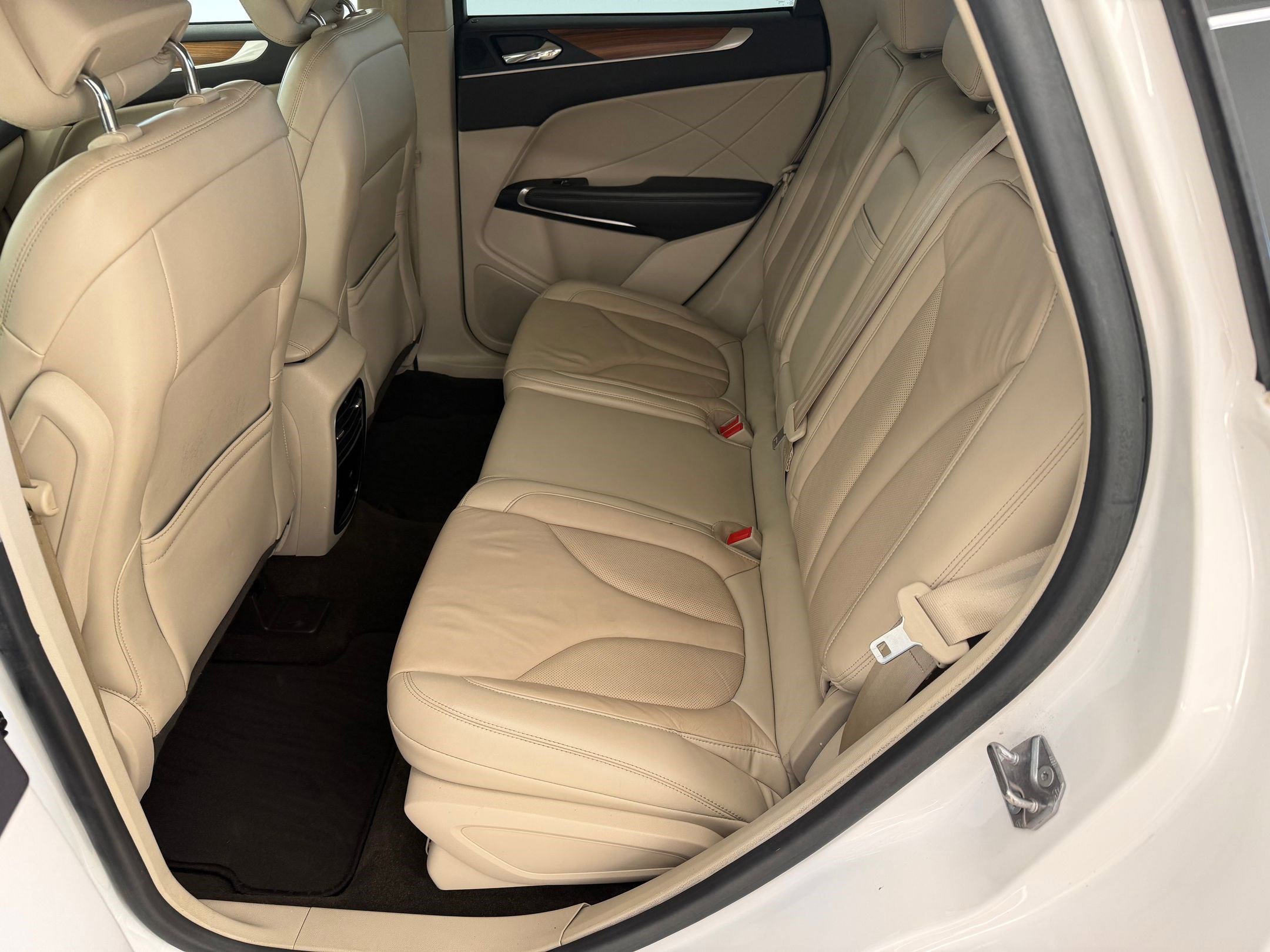 Used 2019 Lincoln MKC Select w/ Select Plus Package image 14