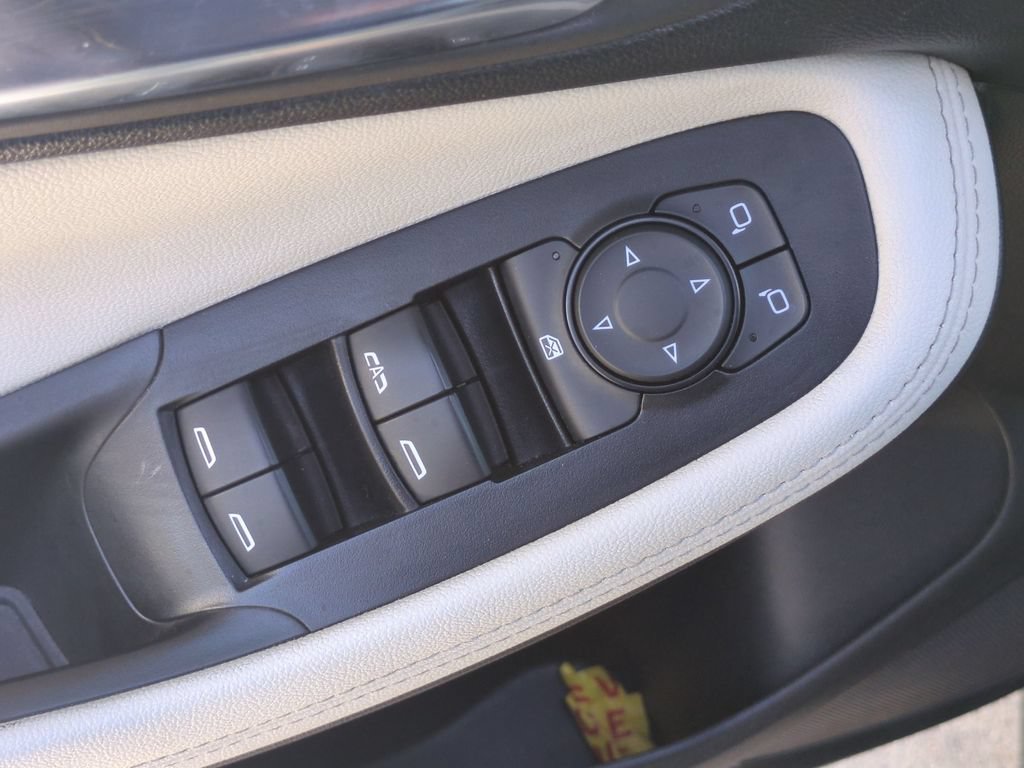 Used 2024 Buick Encore GX Sport Touring FWD image 14