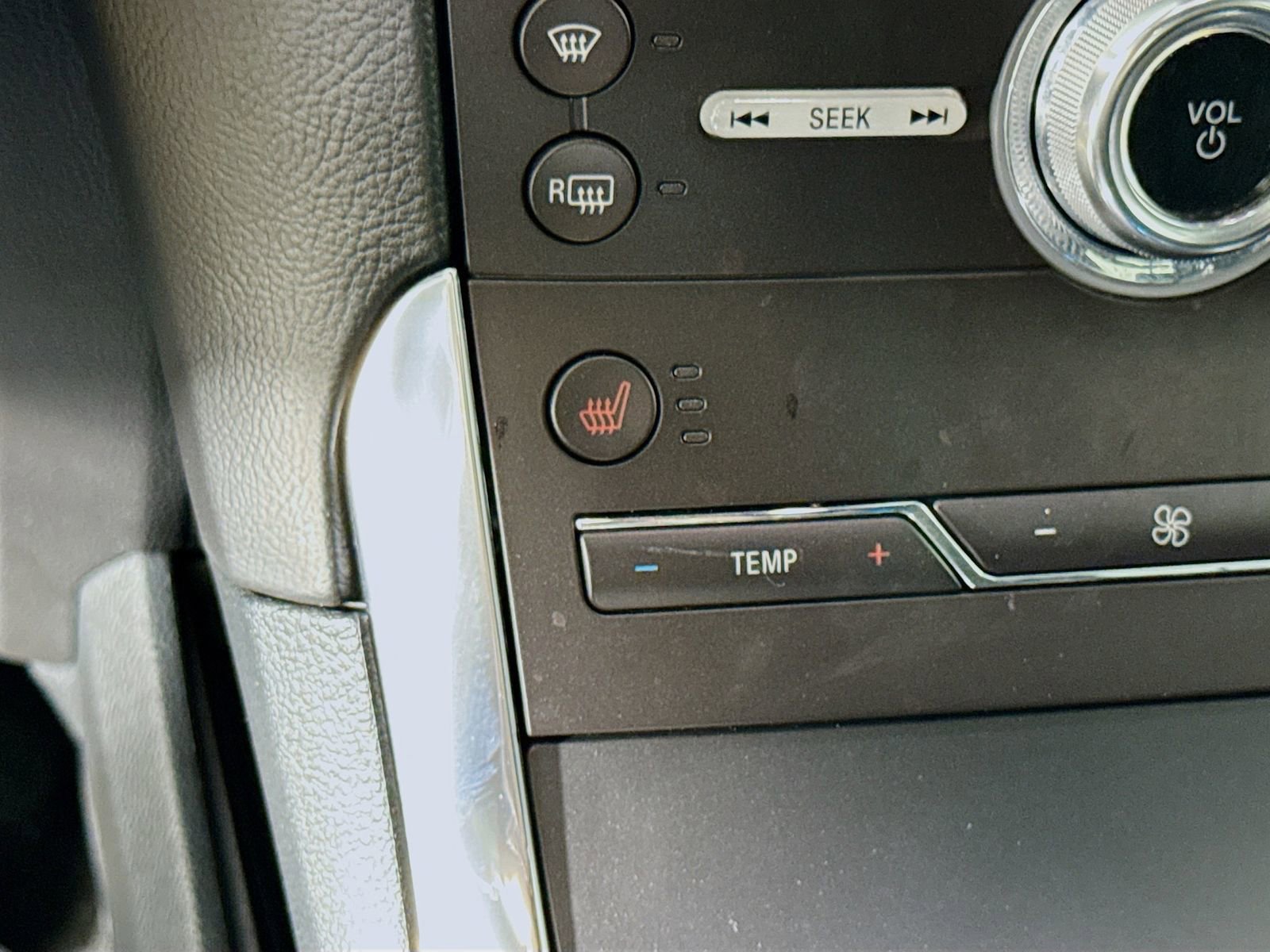 Used 2020 Ford Edge ST image 21