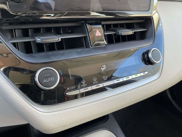 Used 2024 Toyota Corolla LE image 29