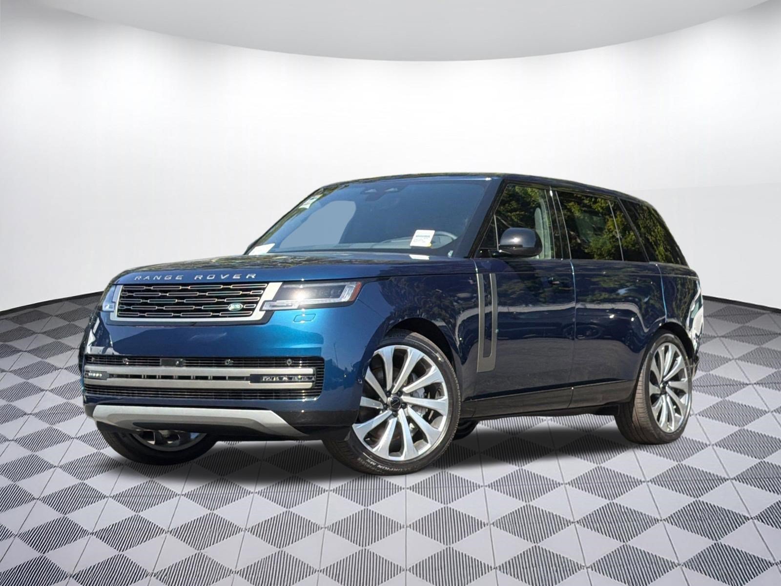 New 2026 Land Rover Range Rover Long Wheelbase SE