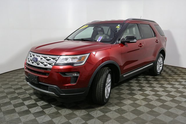 Used 2018 Ford Explorer XLT w/ Equipment Group 201A image 5