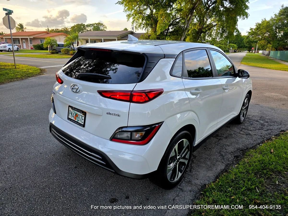 Used 2023 Hyundai Kona SEL FWD image 28