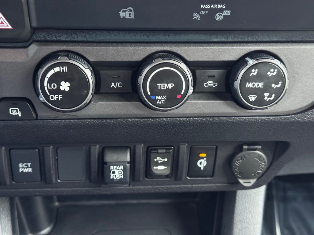 Used 2019 Toyota Tacoma TRD Off-Road image 12