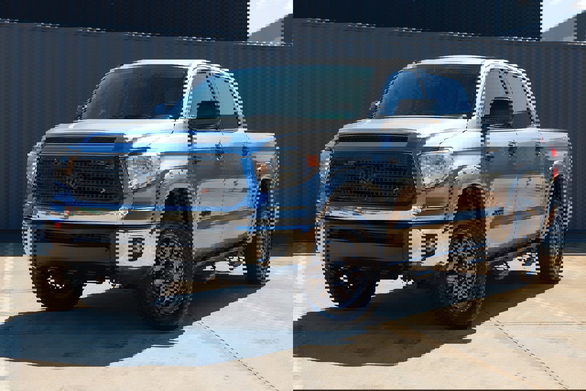 Used 2017 Toyota Tundra SR5 w/ SR5 Upgrade Package