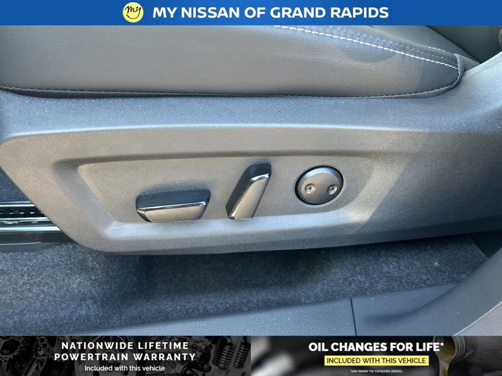 New 2026 Nissan Murano SV AWD/4WD image 12