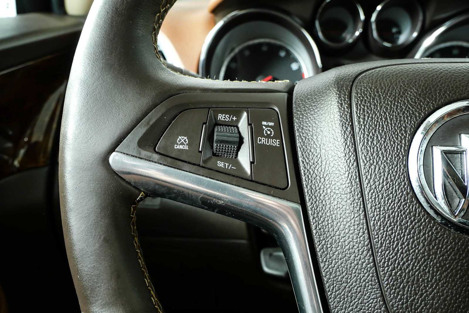Used 2014 Buick Encore Leather FWD image 10