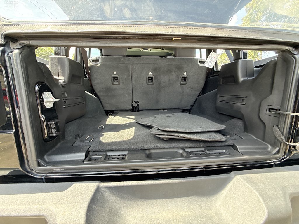 Used 2022 Jeep Wrangler Unlimited Sport AWD/4WD image 30