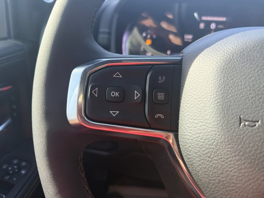 New 2025 RAM 2500 Laramie AWD/4WD image 22