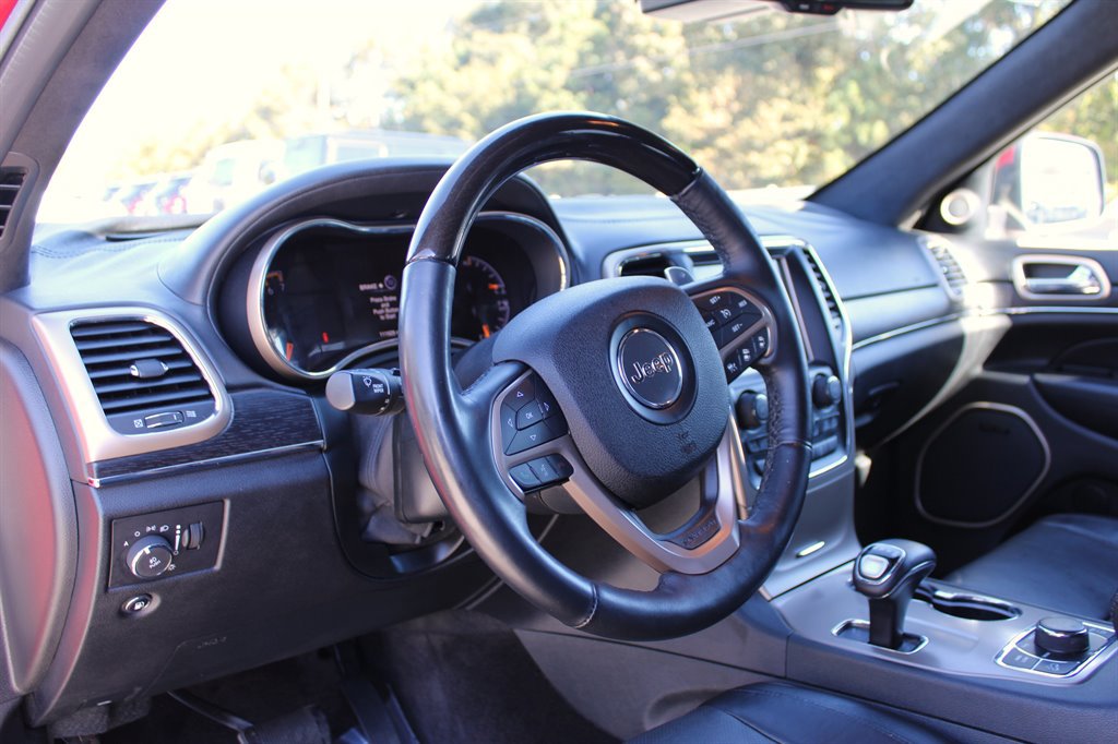 Used 2015 Jeep Grand Cherokee Summit w/ Platinum Series Group AWD/4WD image 17