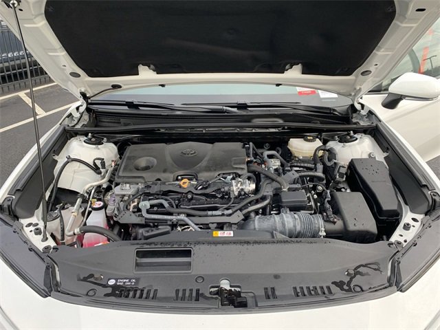 Used 2025 Toyota Camry SE image 16