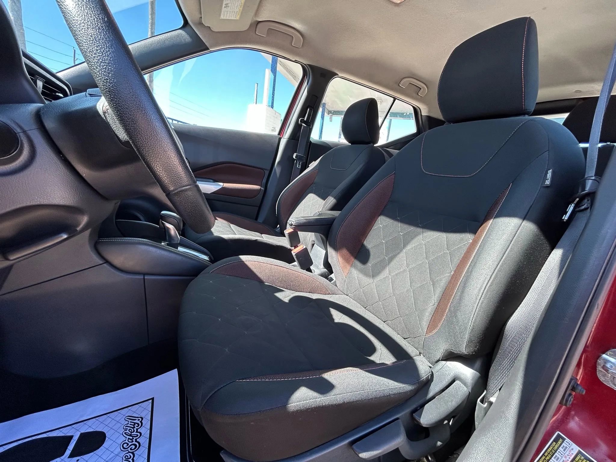 Used 2020 Nissan Kicks SR image 10