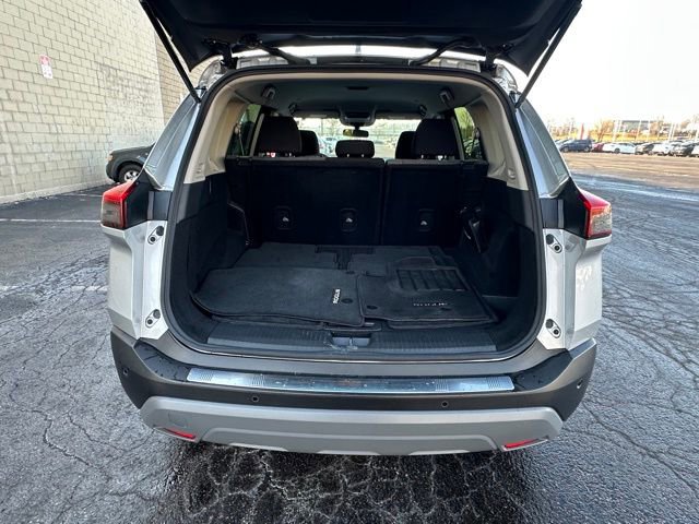 Used 2023 Nissan Rogue SV AWD/4WD image 17